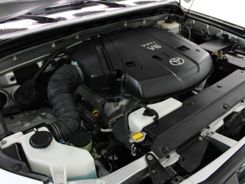 Used 2008 Toyota FJ Cruiser 2WD image 65