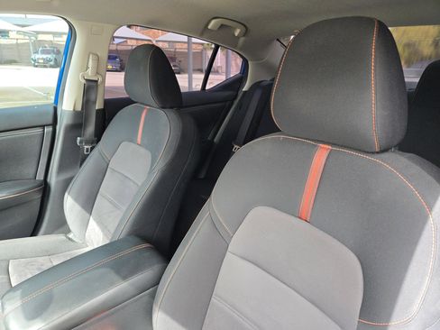 Used 2023 Nissan Sentra SR FWD image 9