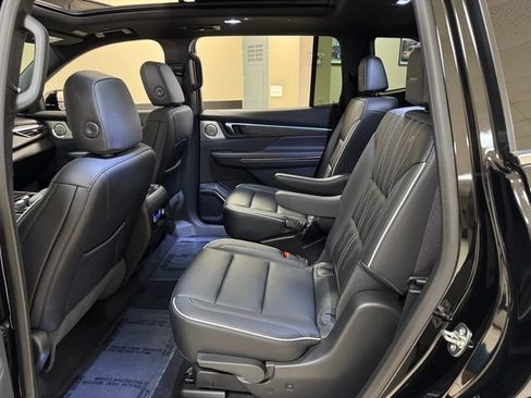 Used 2025 Buick Enclave Avenir w/ Trailering Package, 5000 lbs. AWD/4WD image 21