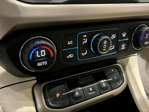 Used 2023 GMC Acadia Denali w/ Denali Ultimate Package AWD/4WD image 15