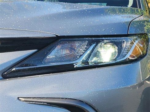 Used 2023 Toyota Camry LE image 9