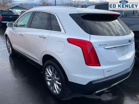 Used 2017 Cadillac XT5 Platinum w/ Driver Assist Package image 3