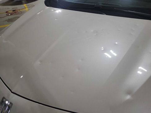 Used 2025 Buick Encore GX Avenir w/ Avenir Technology Package image 4