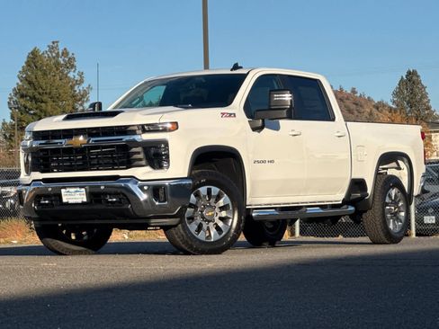 New 2026 Chevrolet Silverado 2500 LT image 1