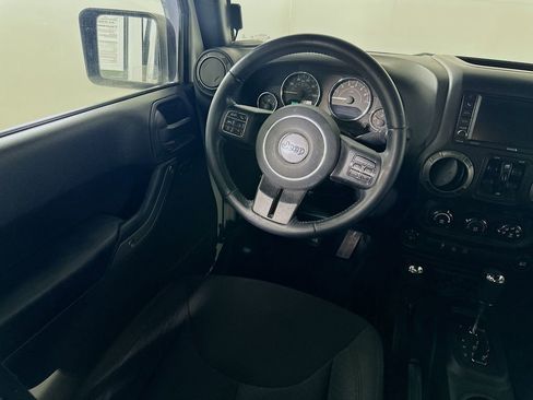 Used 2016 Jeep Wrangler Unlimited Sport AWD/4WD image 16