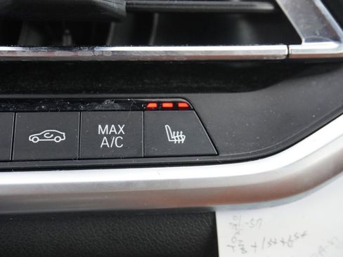 Used 2023 BMW X6 xDrive40i w/ M Sport Package image 63