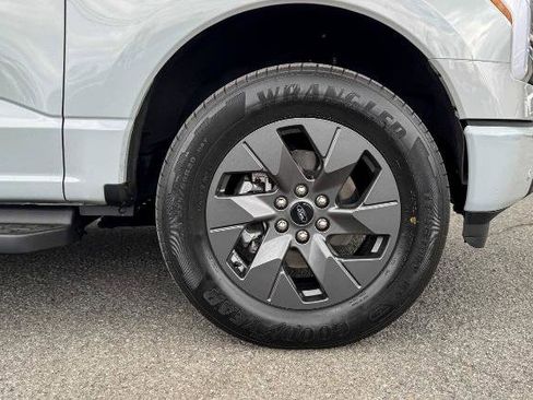 Certified 2024 Ford F150 Lightning Flash AWD/4WD image 10