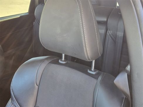 Used 2024 Mitsubishi Outlander SE image 20