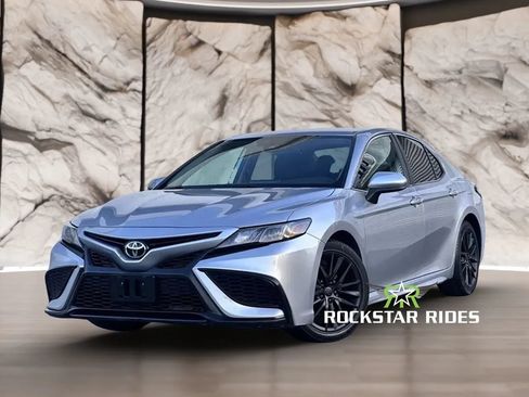Used 2021 Toyota Camry SE w/ Carpet Mat Package (TMS) FWD image 7