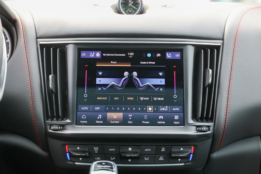 Used 2023 Maserati Levante GT AWD/4WD image 11