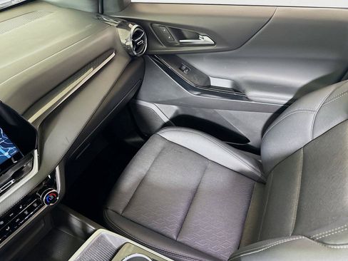 Certified 2025 Chevrolet Equinox LT w/ Convenience Package II FWD image 21