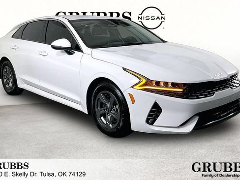 Used 2022 Kia K5 LXS FWD image 1