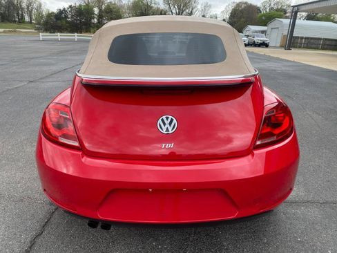 Used 2014 Volkswagen Beetle TDI image 16