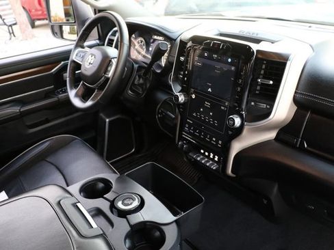 Used 2023 RAM 2500 Laramie AWD/4WD image 15