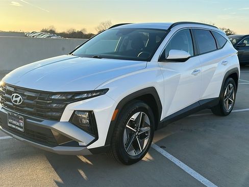 Certified 2025 Hyundai Tucson SEL image 8