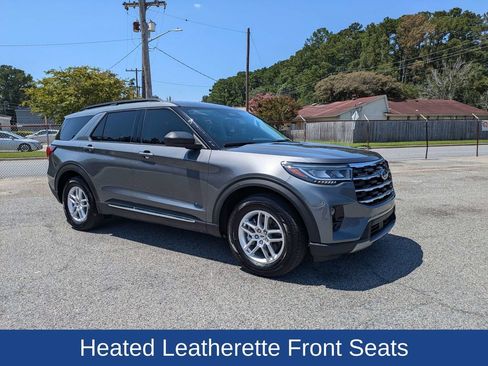 Certified 2025 Ford Explorer Active w/ Active Comfort Package RWD image 2
