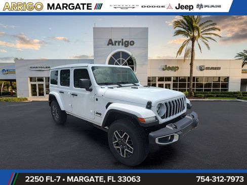 New 2026 Jeep Wrangler Unlimited Sahara AWD/4WD image 2