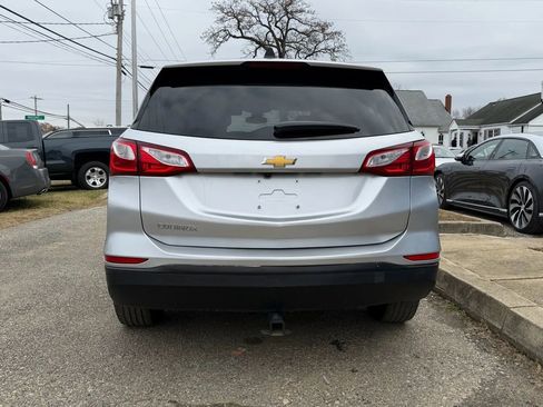 Used 2020 Chevrolet Equinox LS w/ LS Convenience Package FWD image 7