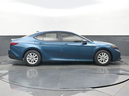 New 2026 Toyota Camry LE w/ Convenience Package image 2