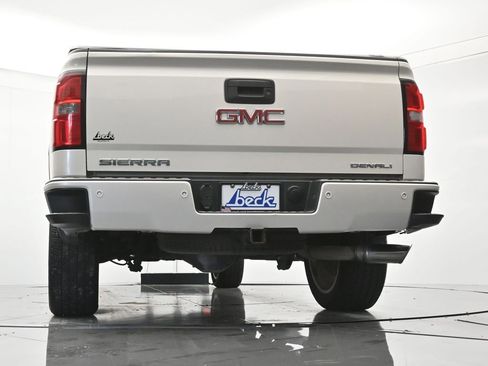 Used 2015 GMC Sierra 1500 Denali w/ Driver Alert Package AWD/4WD image 40
