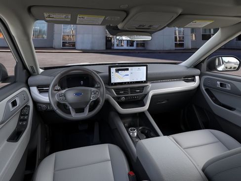 New 2026 Ford Explorer Active w/ Active Comfort Package AWD/4WD image 9