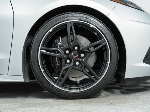 Used 2021 Chevrolet Corvette Stingray Premium Conv w/ Battery Protection Package image 34