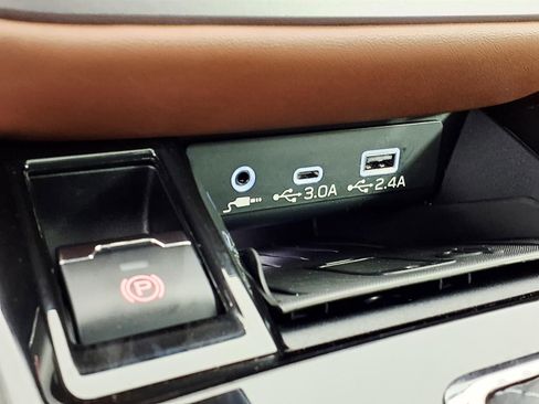 Used 2025 Subaru Outback Touring image 22