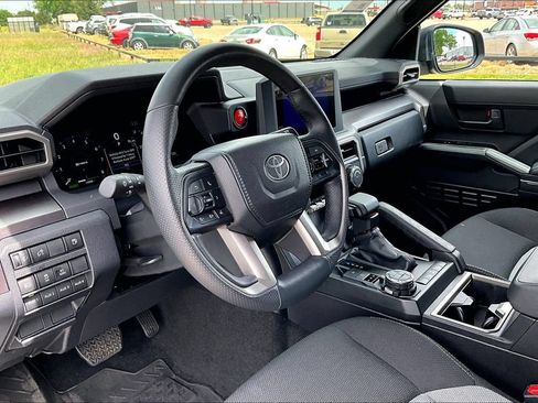 Used 2025 Toyota 4Runner TRD Off-Road AWD/4WD image 12