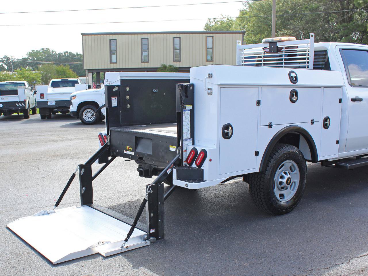 Used 2024 Chevrolet Silverado 2500 W/T w/ WT Convenience Package AWD/4WD image 16