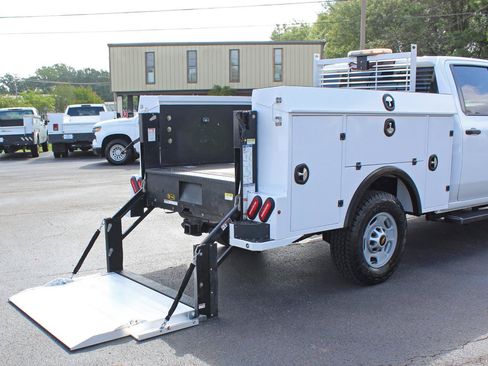 Used 2024 Chevrolet Silverado 2500 W/T w/ WT Convenience Package AWD/4WD image 16