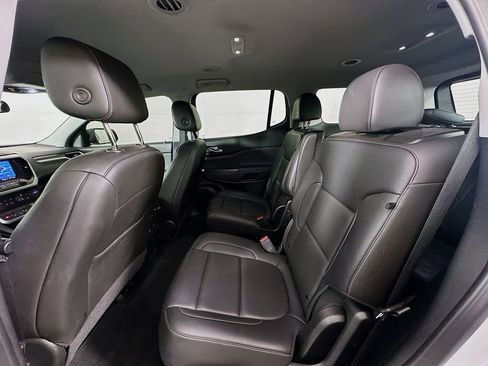 Used 2023 GMC Acadia SLT w/ Elevation Edition image 23