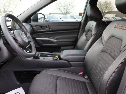 Used 2025 Nissan Pathfinder Rock Creek AWD/4WD image 13