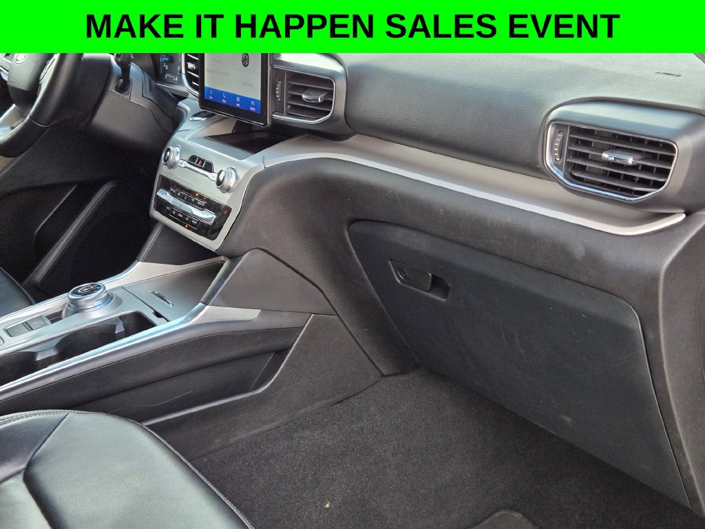 Used 2023 Ford Explorer XLT w/ Equipment Group 202A RWD image 28
