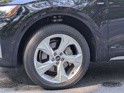 Used 2018 Audi Q5 2.0T Premium Plus w/ Premium Plus Package AWD/4WD image 14