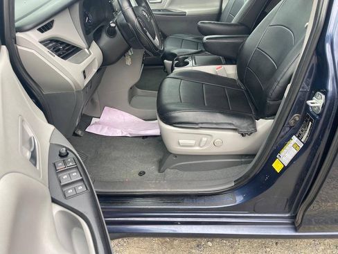 Used 2020 Toyota Sienna LE FWD image 10