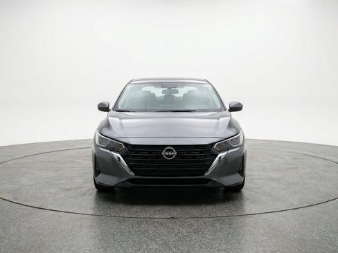 Used 2025 Nissan Sentra S FWD image 2