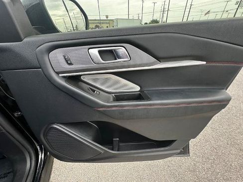 Certified 2025 Ford Explorer ST AWD/4WD image 31