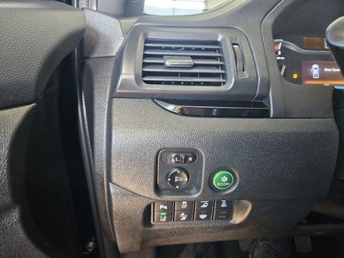 Used 2023 Honda Ridgeline Black Edition image 32