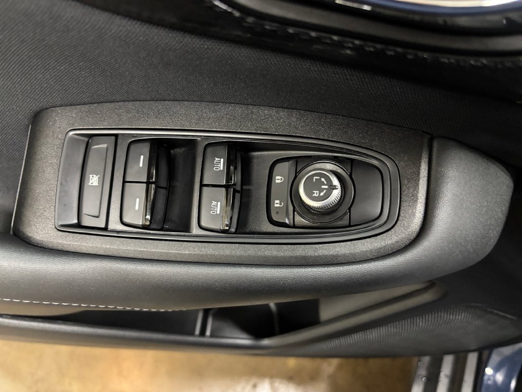 Used 2024 Subaru Outback Premium AWD/4WD image 13