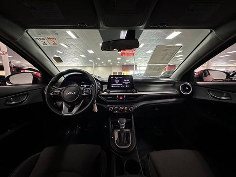 Used 2023 Kia Forte LXS w/ LXS Technology Package FWD image 26