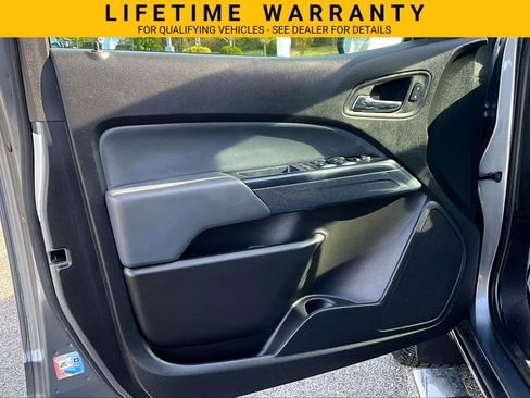 Used 2020 Chevrolet Colorado Z71 AWD/4WD image 19