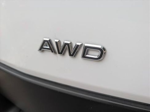 Used 2023 Ford Transit 250 Medium Roof AWD image 18