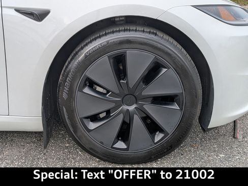 Used 2025 Tesla Model 3 Long Range image 12