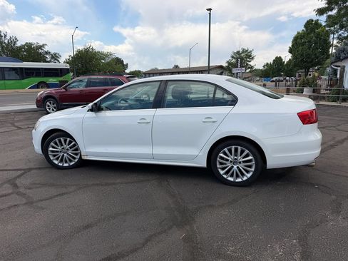 Used 2013 Volkswagen Jetta SEL FWD image 6