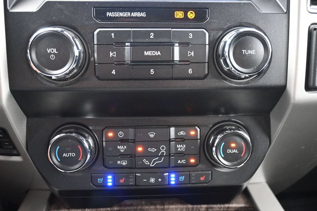 Used 2019 Ford F350 Lariat w/ Lariat Ultimate Package AWD/4WD image 16