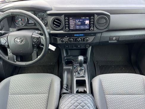 Used 2022 Toyota Tacoma SR image 15