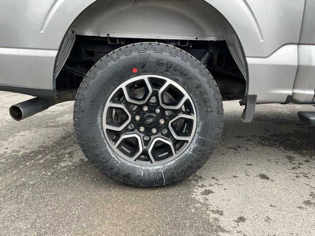 Used 2021 Ford F150 XLT w/ Equipment Group 302A High AWD/4WD image 19