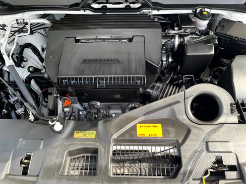 Used 2025 Honda Pilot Elite image 7