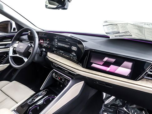 New 2025 Audi Q5 Prestige image 5