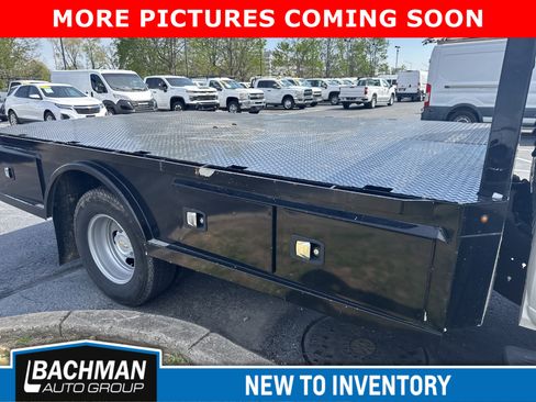 Used 2025 Chevrolet Silverado 3500 W/T w/ WT Convenience Package image 2